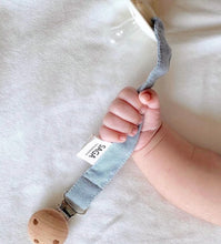Load image into Gallery viewer, PACIFIER CLIPPER