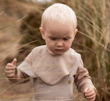 Load image into Gallery viewer, KINTTED BIB FJOLA