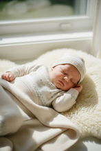 Load image into Gallery viewer, BABY BOY COTTON KNIT ROMPER AND HAT