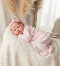 Load image into Gallery viewer, UNIQUE BABYSUIT & HAT SET