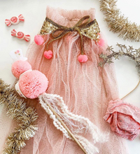 Load image into Gallery viewer, GIRL CAPES