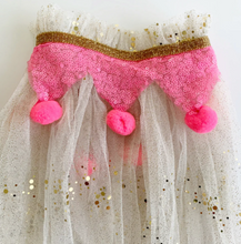 Load image into Gallery viewer, GIRL CAPES