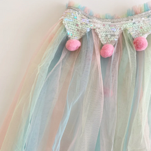 Load image into Gallery viewer, GIRL CAPES