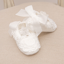 Load image into Gallery viewer, POPPY BOOTIES
