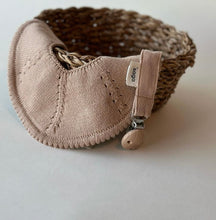 Load image into Gallery viewer, KNITTED BIB

