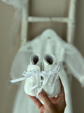 Load image into Gallery viewer, TYRONNIA SHOES
