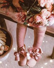 Load image into Gallery viewer, ALICE BABY SOCKS
