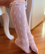 Load image into Gallery viewer, FAINA LACE SOCKS
