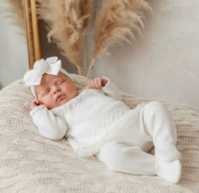 Load image into Gallery viewer, UNIQUE BABYSUIT &amp; HAT SET
