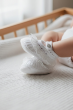Load image into Gallery viewer, BABY LACE IVORY SHOES
