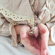 Load image into Gallery viewer, NECKLACE
