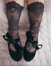 Load image into Gallery viewer, ALICE BABY SOCKS
