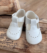 Load image into Gallery viewer, GEORGINA SHOES
