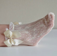 Load image into Gallery viewer, INNESA LACE SOCKS
