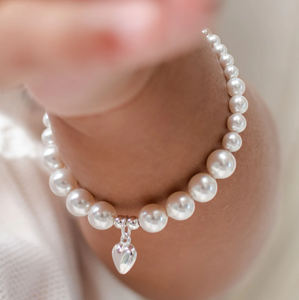 WHITE LUSTER PEARL BRACELET WITH SILVER HEART CHARM