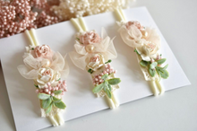 Load image into Gallery viewer, HANDMADE HAIRBOW
