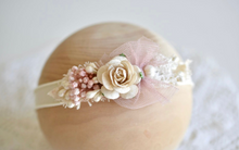 Load image into Gallery viewer, HANDMADE HAIRBOW
