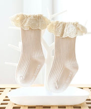 Load image into Gallery viewer, DINARA LACE SOCKS
