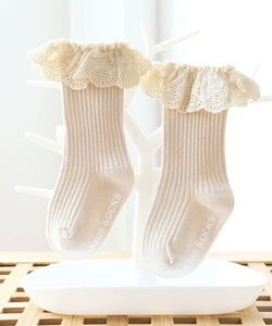 DINARA LACE SOCKS