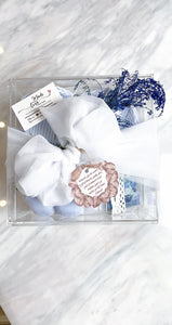 ACRYLIC BIG BOX WITH CARD