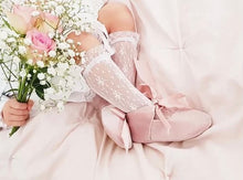 Load image into Gallery viewer, FAINA LACE SOCKS
