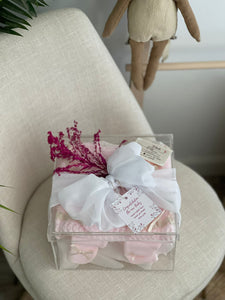 ACRYLIC BIG BOX WITH CARD
