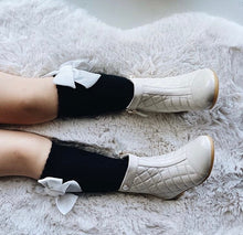 Load image into Gallery viewer, LUBOV LONG SOCKS
