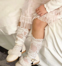 Load image into Gallery viewer, ALICE BABY SOCKS

